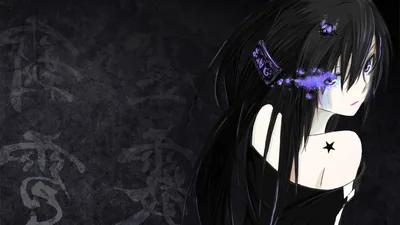 Violet butterflies rest in her long black hair and a small star sits on her bare shoulder, faint kanji showing through the dark stone wall on the left.